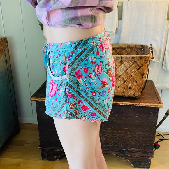 SOLD ♥️ Spell ♥️ Teal Babushka Shorts - Picture 5 of 9